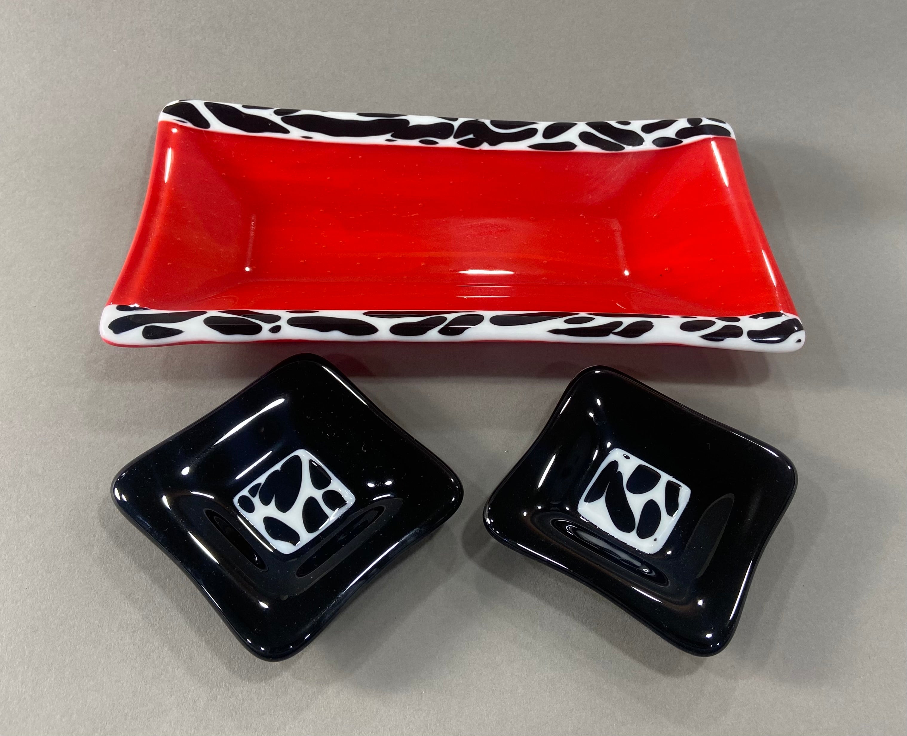 Set of 2 Black and White Zebra Dishes, 3 x 3 Inches